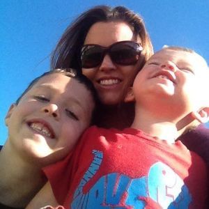 Meet your Posher, Larissa